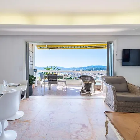 2-br Panoramic Views Floor Lejlighed Cannes